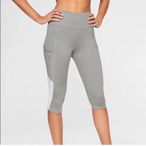 Athleta All-in Crop Capri tight, gray and white, small